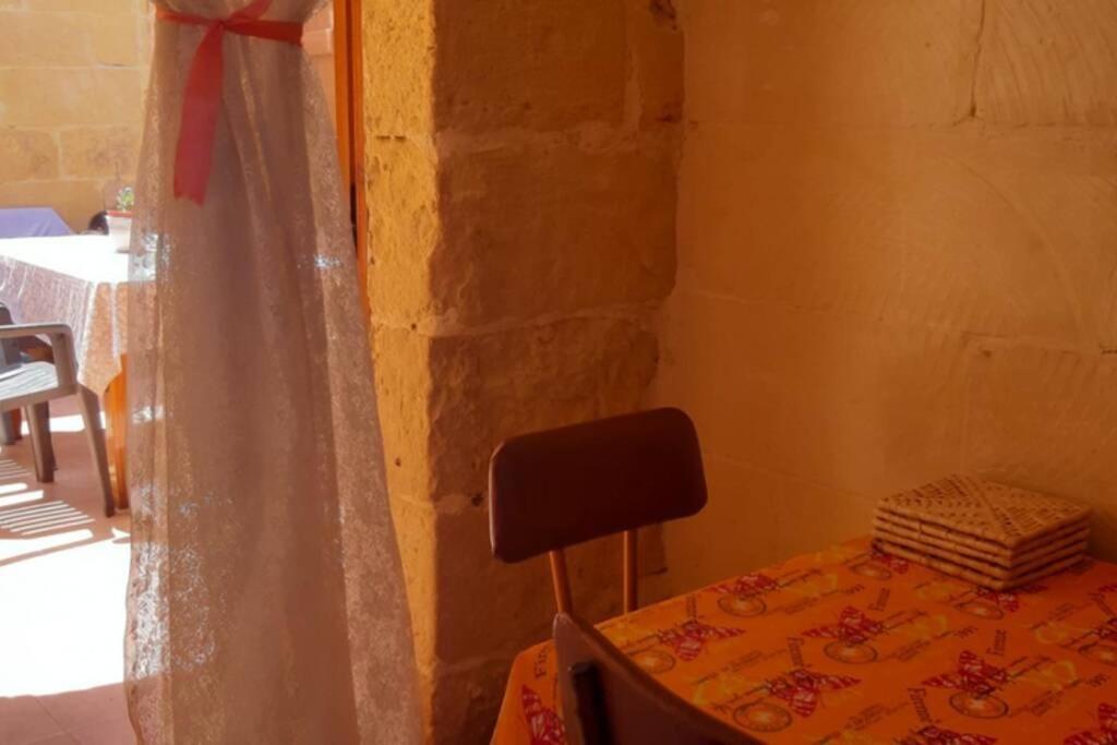 Casa vacanze 400yr In Gozo - Entire Xagħra